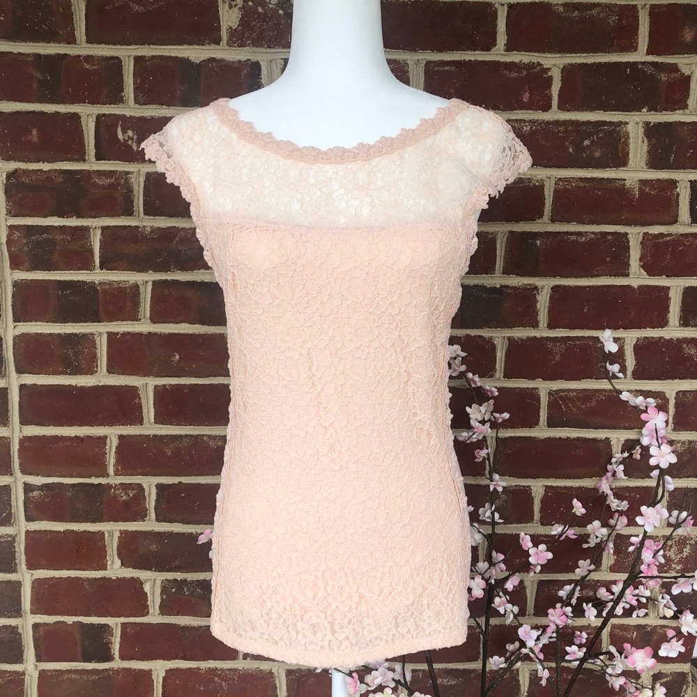 Express Woman’s Lace Tank🌸